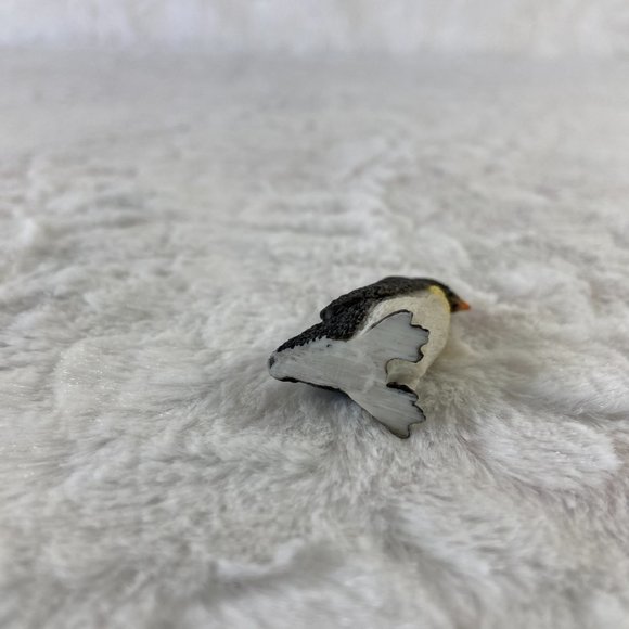 Vintage Stone penguins Mini Figurines  UDC 1996 Figurine 1 1/2" Tall - Picture 9 of 10